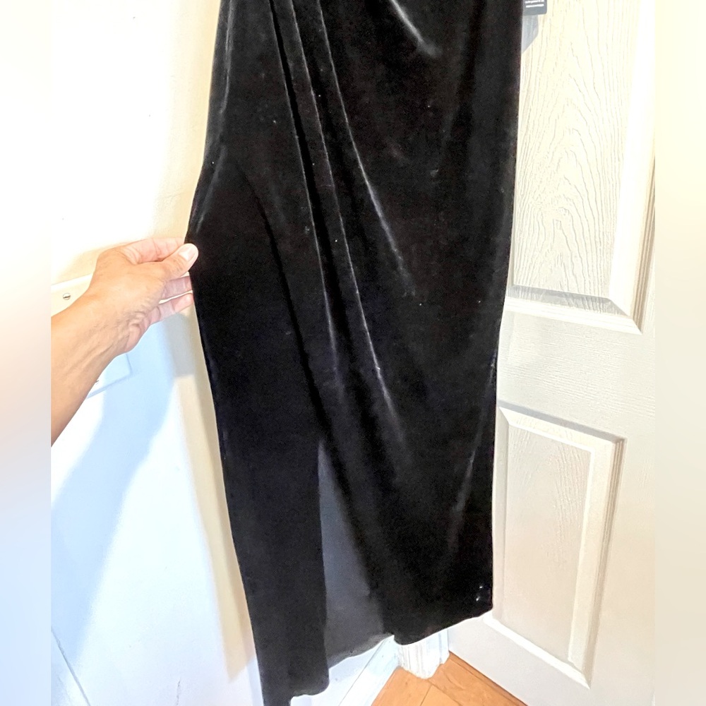 Express One Shoulder Evening Dress - Picture 5 of 5